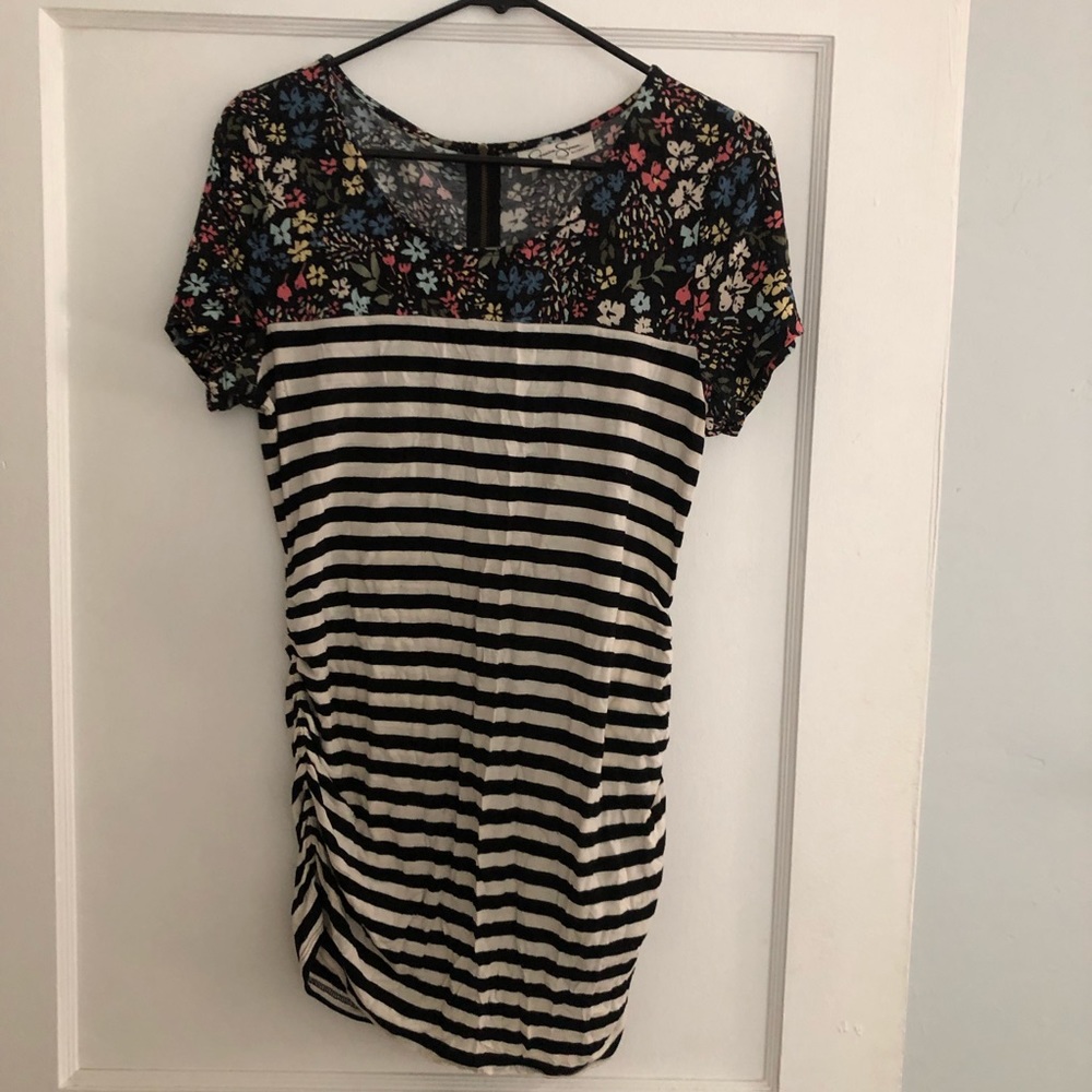 Jessica Simpson Maternity Shirt | Mixed Print | Ruched Sides | Medium